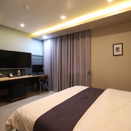 Dove Hotel Ilsan Ni Buitenkant foto